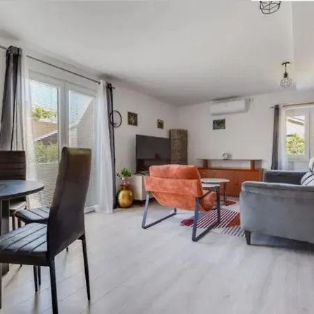 Apartamento House Nika Tribunj *