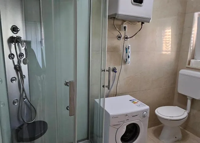 아파트 House Nika Tribunj *