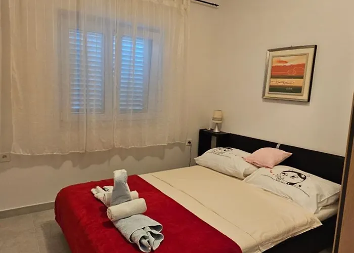 아파트 House Nika Tribunj Tribalj